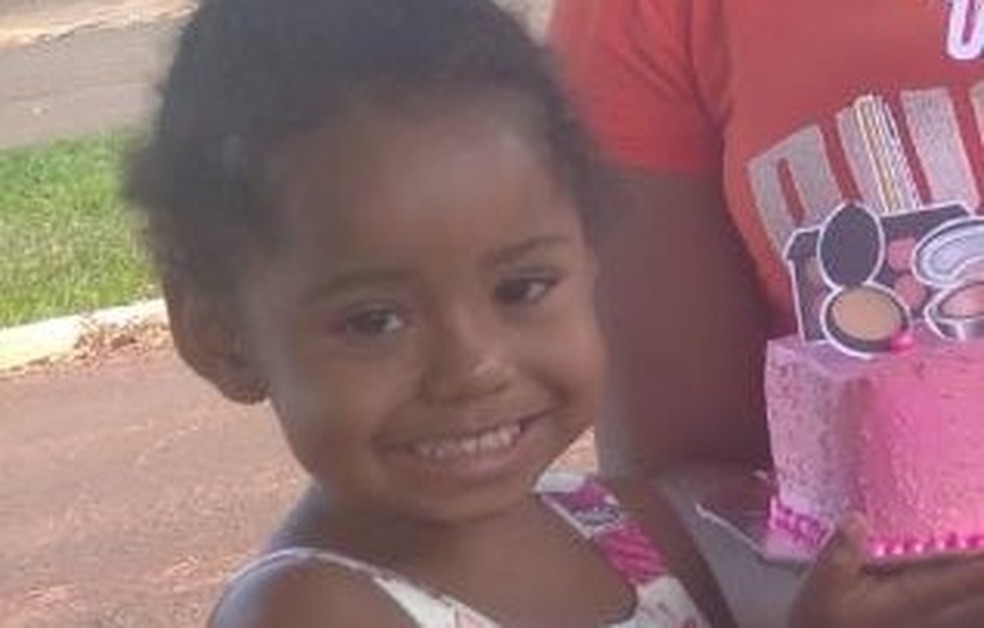 Maria Cecilia Silva de Souza, de 4 anos, foi encontrada morta no Rio do Corvo — Foto: Arquivo Pessoal