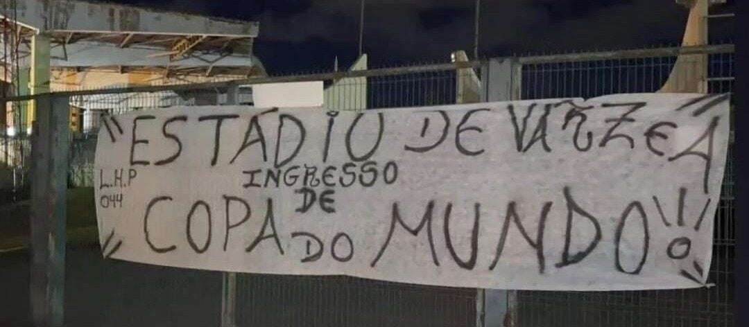 Cianorte x Corinthians: Torcida protesta contra valores dos ingressos para  jogo em Maringá