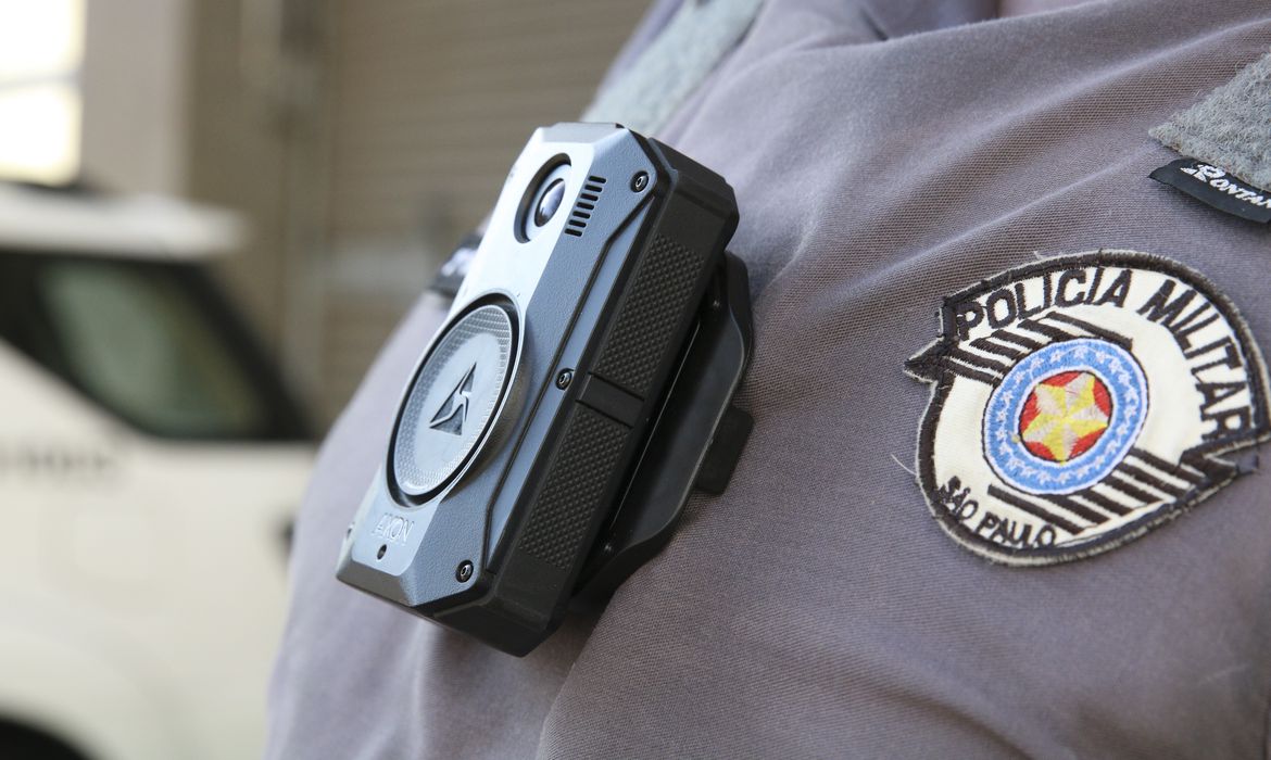 Gilmar Mendes defende instalação de câmeras em uniformes policiais