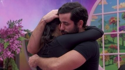 Alane chora e é abraçada para Matteus no BBB 24: 'Mais uma batalha'