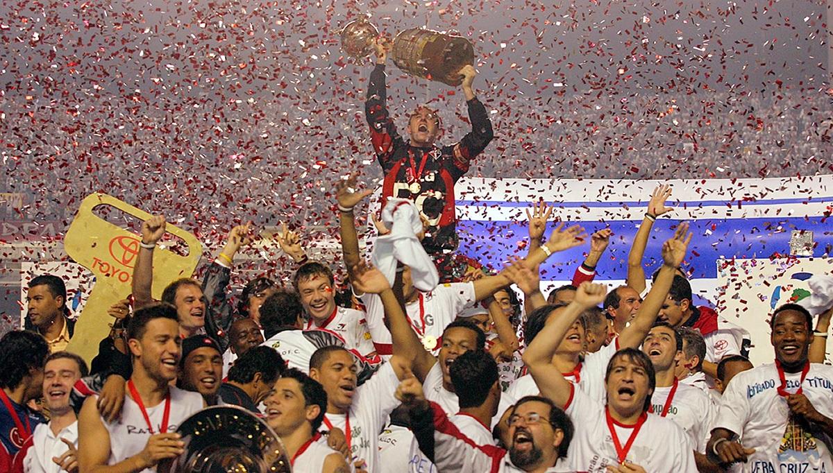 São Paulo na Libertadores: conheça a trajetória do time no maior torneio da  América | DCI