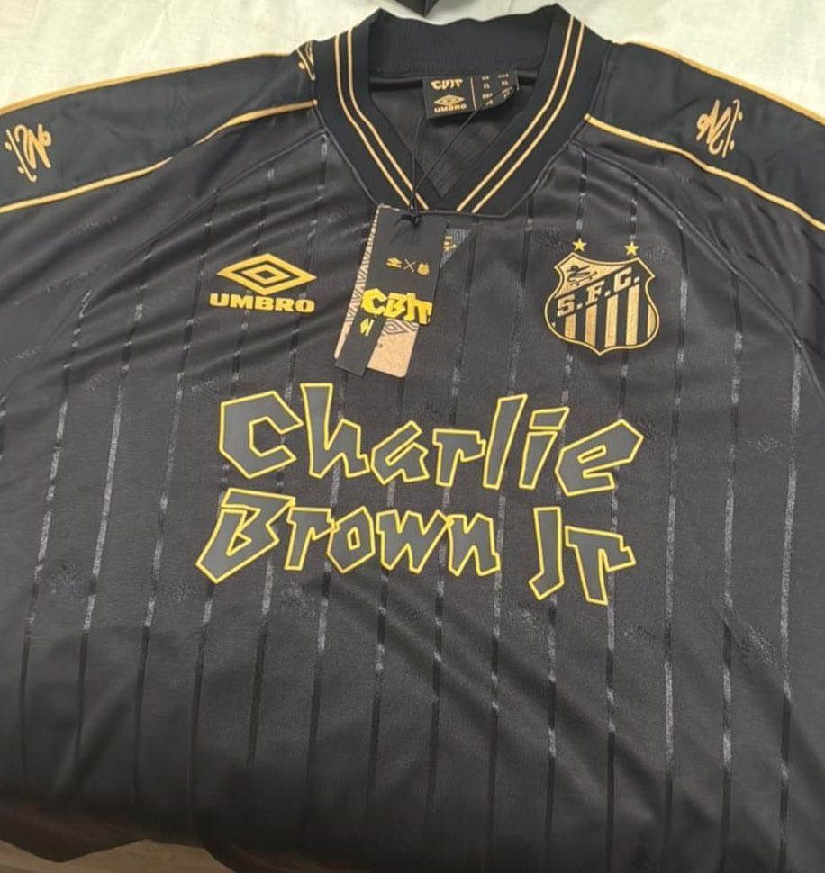 Torcida de olho! Nova camisa da collab entre Santos e Charlie Brown Jr.  vaza na web; confira as fotos – Santistas