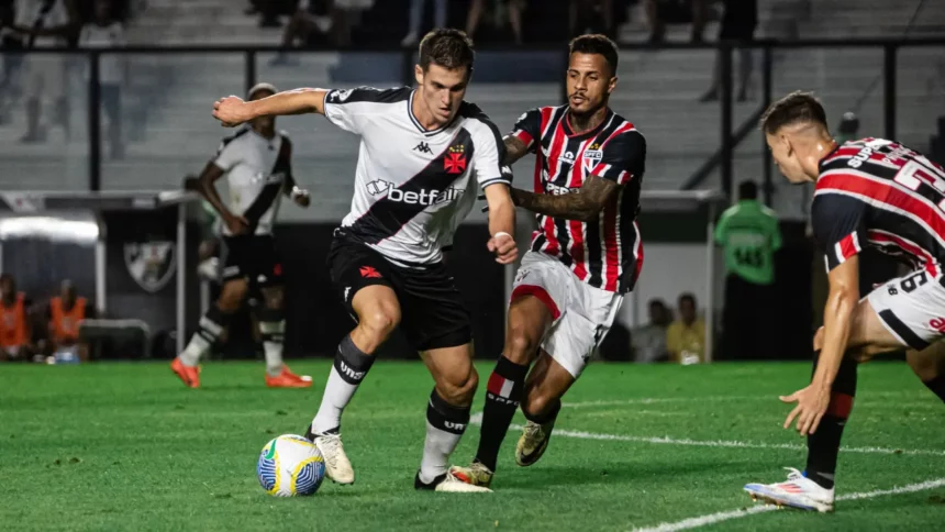 De virada, São Paulo é goleado pelo Vasco e chega a quatro jogos seguidos sem vitórias
