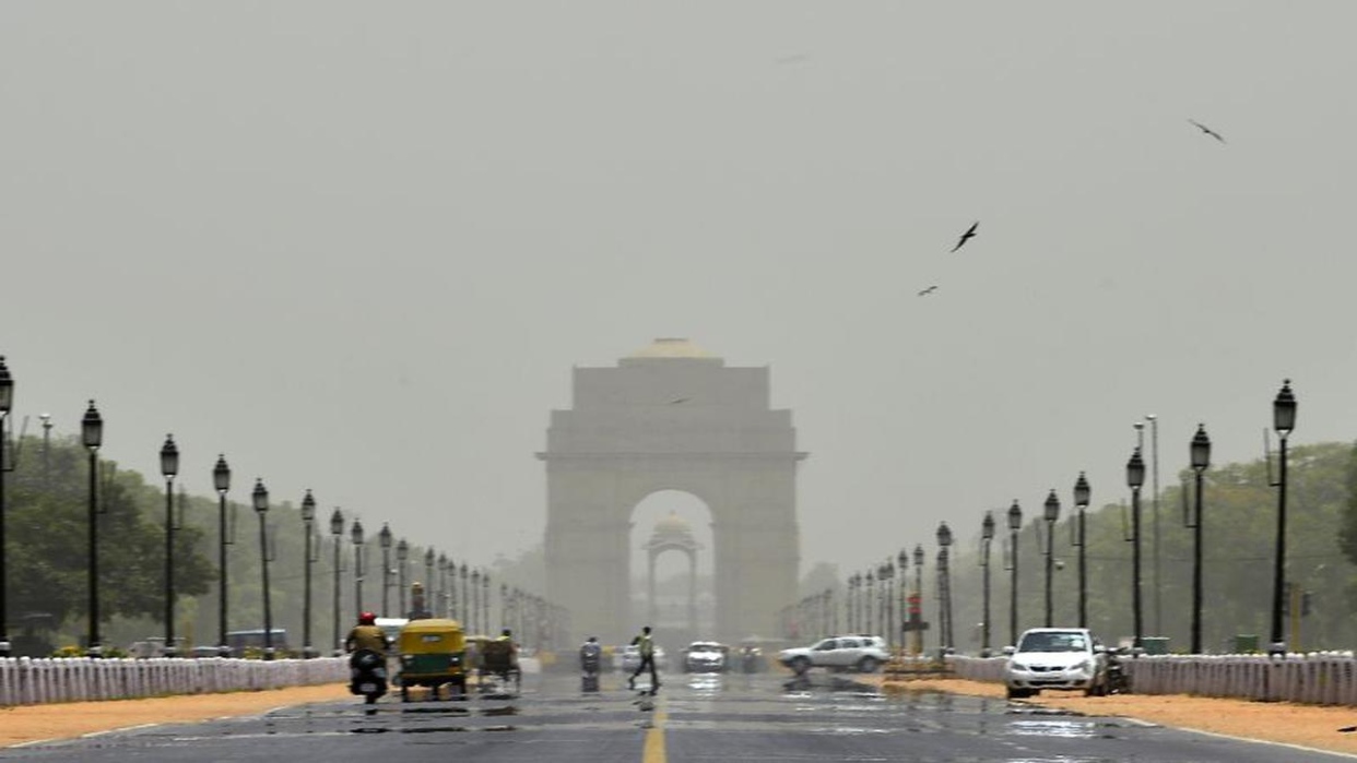 Un muerto por la ola de calor extremo en Nueva Delhi, India: su temperatura  corporal llegó a los 41,6 grados