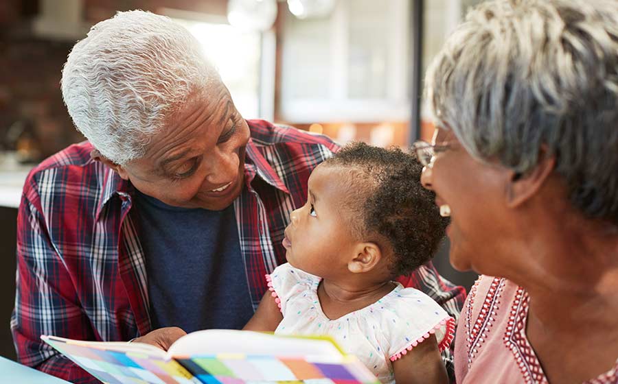 Na linha de frente: avós podem ser responsáveis pelo pagamento de pensão alimentícia de netos