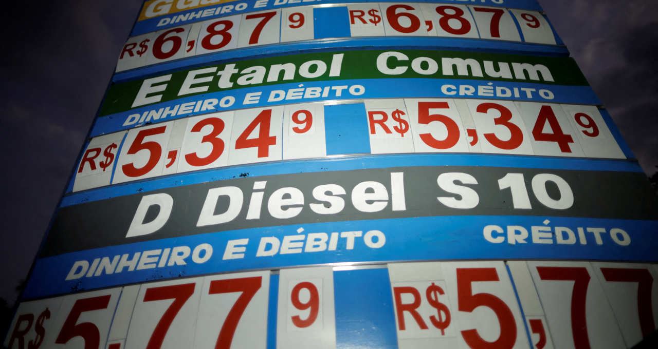 Por que a Petrobras (PETR4) reduziu o preço da gasolina e não reajustou o  valor do diesel? – Money Times